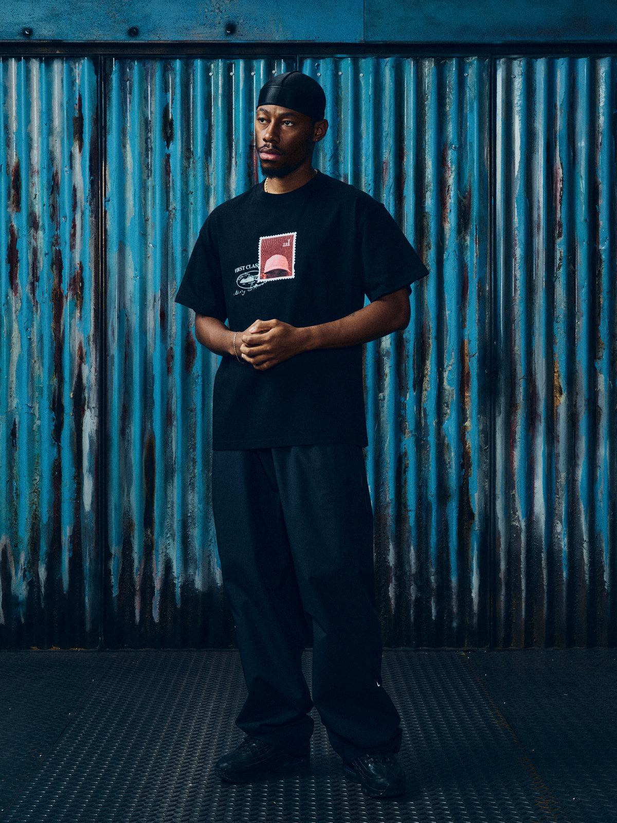 KONNICHIWA 10TH ANNIVERSARY TEE [BLACK]