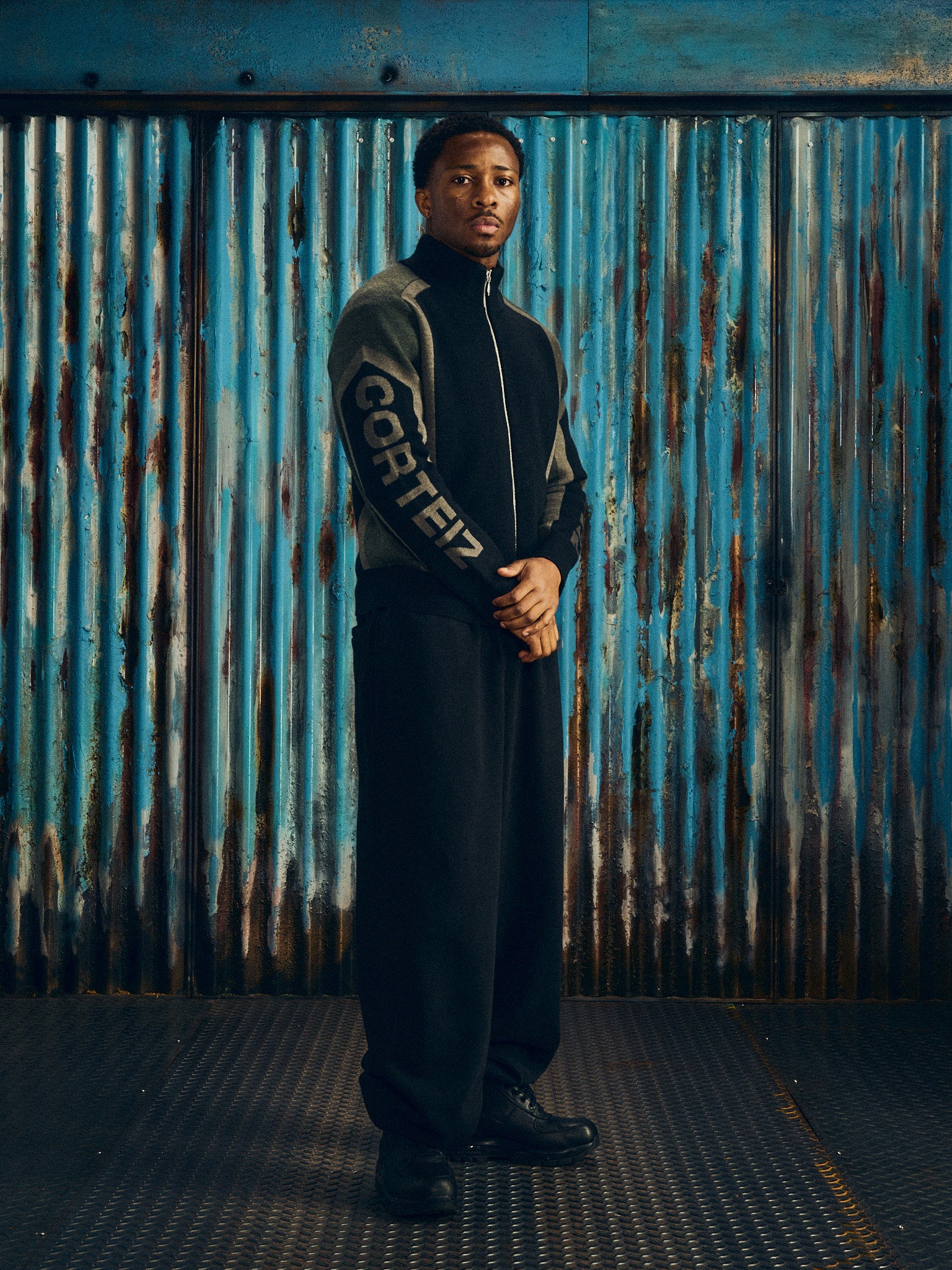 PRECISION KNIT ZIP UP [BLACK]